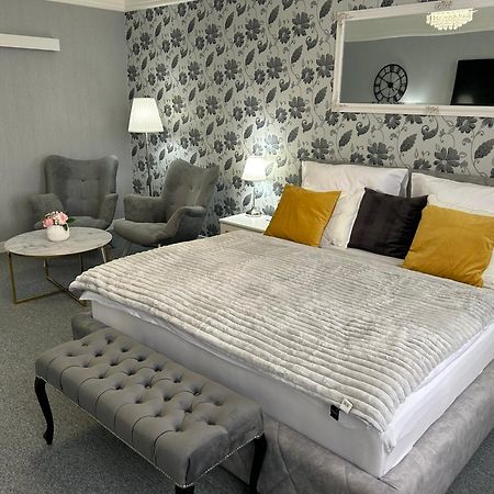 Efipa Glamour Apartments Plzeň Eksteriør bilde